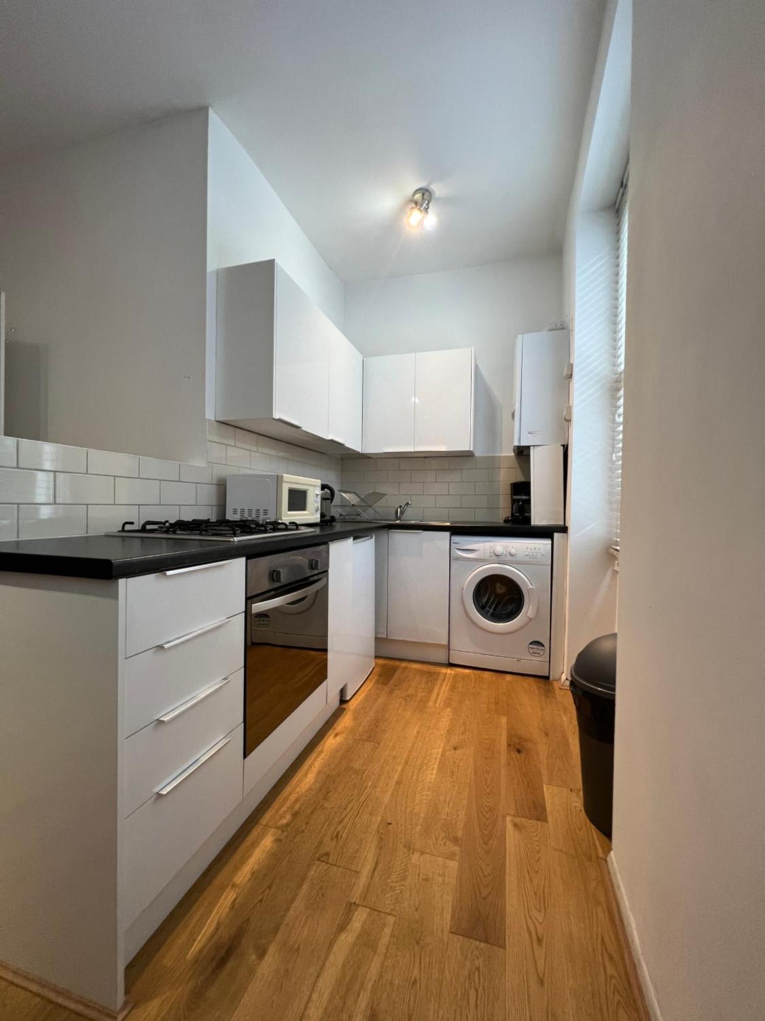 Maple Street Apartments Лондон Екстер'єр фото